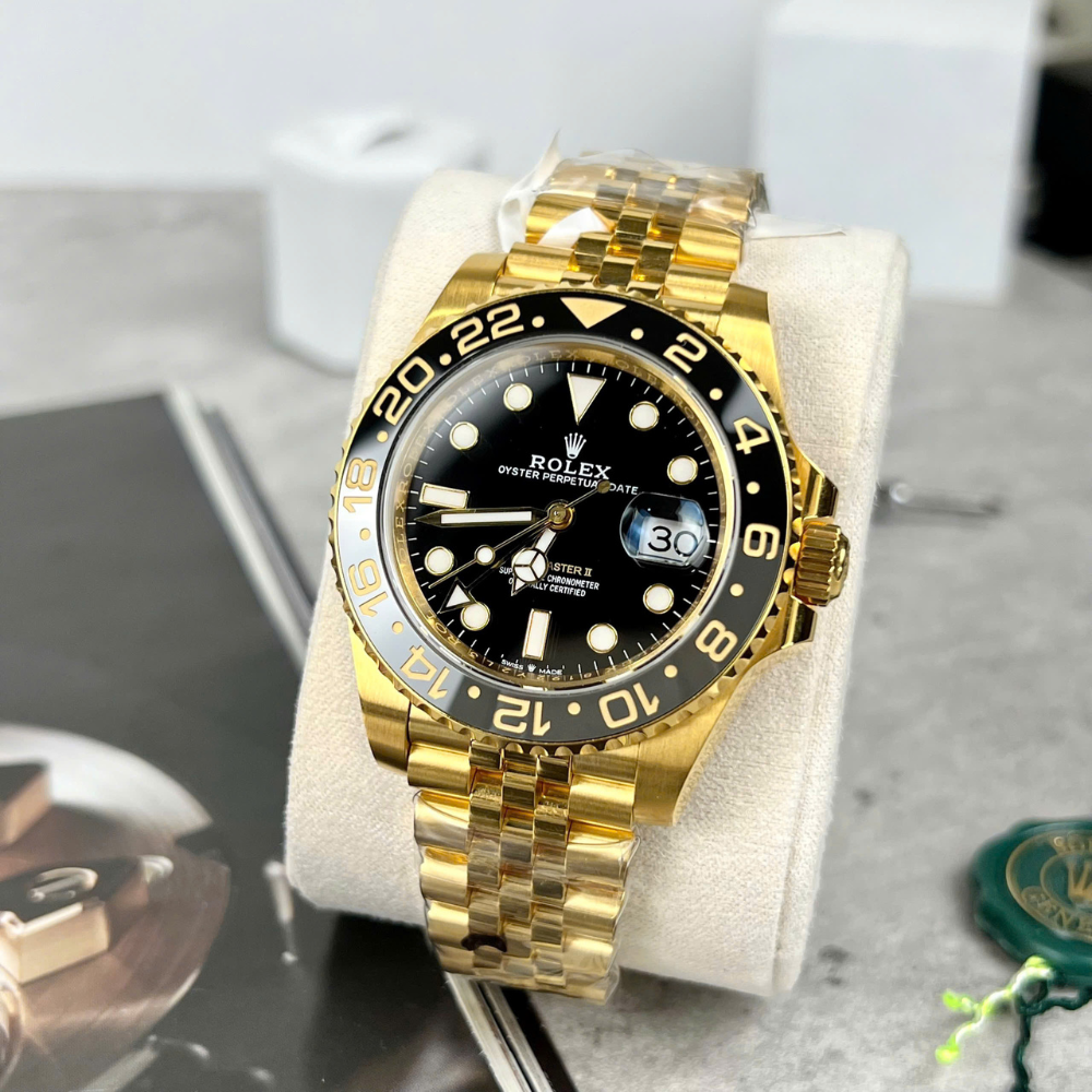 Rolex GMT-Master II Ref# 126718GRNR-0001 - Image 2